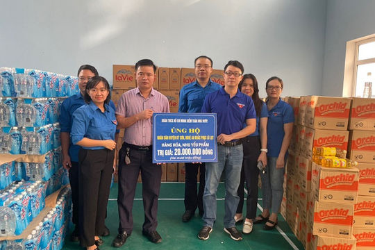 Đoàn Thanh niên Kiểm toán nhà nước ủng hộ đồng bào bị ảnh hưởng bởi bão lũ ở Nghệ An Đoàn Thanh niên Kiểm toán nhà nước ủng hộ đồng bào bị ảnh hưởng bởi bão lũ ở Nghệ An