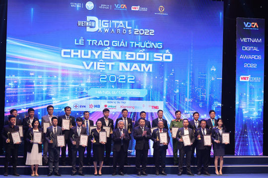 Trao 49 giải thưởng Chuyển đổi số Việt Nam năm 2022