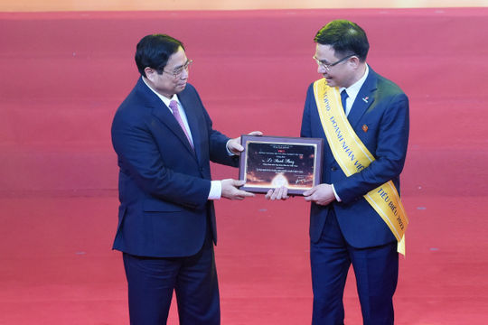 Những tin vui liên tiếp của Petrovietnam mừng Ngày Doanh nhân Việt Nam Những tin vui liên tiếp của Petrovietnam mừng Ngày Doanh nhân Việt Nam