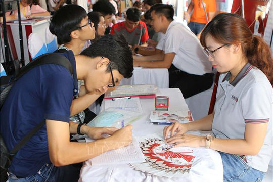 Nhu cầu tuyển dụng tăng cao dịp cuối năm