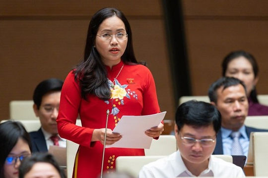 Khẩn trương đề xuất chính sách hỗ trợ mua thẻ bảo hiểm y tế cho đồng bào dân tộc thiểu số