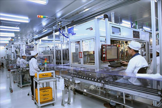 Đầu tư vào Việt Nam, khu vực FDI chiếm 74,4% kim ngạch xuất khẩu