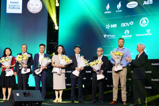 PV GAS lần thứ 10 liên tiếp nhận Vinh danh của Forbes “Top50 Công ty niêm yết tốt nhất Việt Nam năm 2022”