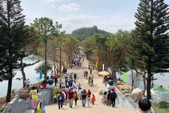 Gia Lai: Doanh thu, lượng khách du lịch không ngừng tăng nhanh