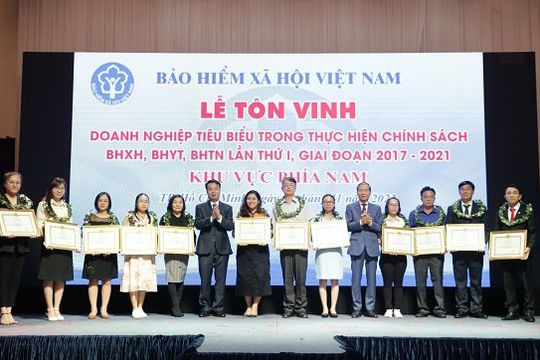 BHXH Việt Nam: Tôn vinh 103 doanh nghiệp tiêu biểu phía Nam