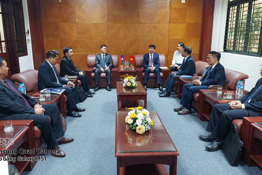 Phó Tổng Kiểm toán nhà nước Doãn Anh Thơ tiếp Đoàn Kiểm toán nhà nước Lào