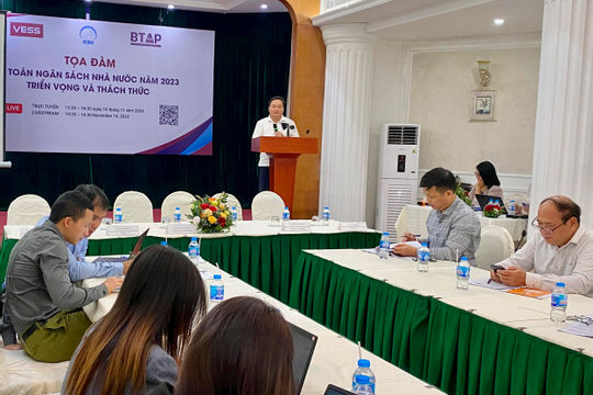 Dự toán thu ngân sách năm 2023 tăng 0,4%: Bộ Tài chính và chuyên gia nói gì?