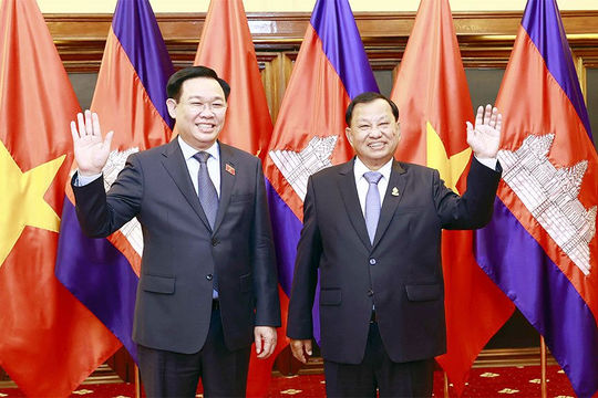 Chủ tịch Quốc hội Vương Đình Huệ hội kiến Chủ tịch Thượng viện Campuchia Samdech Say Chhum Chủ tịch Quốc hội Vương Đình Huệ hội kiến Chủ tịch Thượng viện Campuchia Samdech Say Chhum