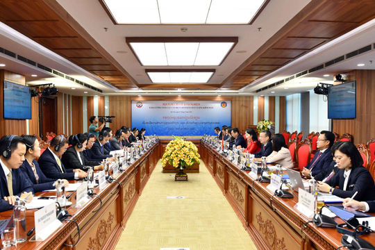 Tổng Kiểm toán nhà nước Ngô Văn Tuấn thăm và làm việc tại Lào