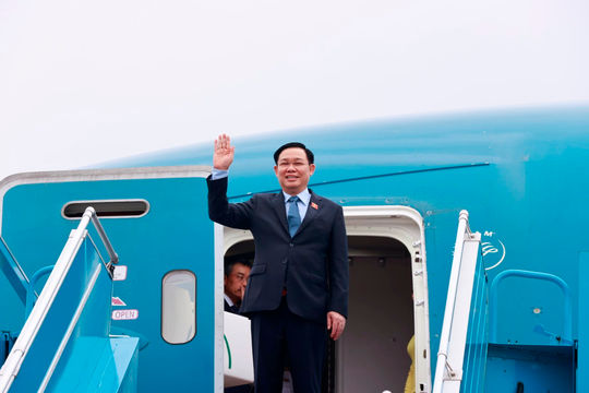 Chủ tịch Quốc hội Vương Đình Huệ lên đường thăm chính thức Australia và New Zealand