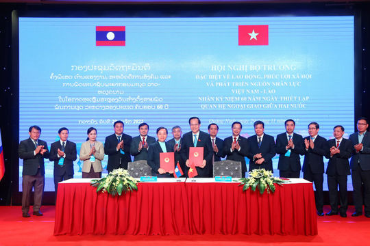 Việt Nam - Lào thúc đẩy hợp tác phát triển nguồn nhân lực