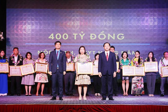 Vinh danh, khen thưởng các đơn vị thực hiện tốt chính sách bảo hiểm xã hội, bảo hiểm y tế