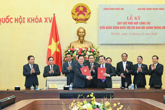 Chủ tịch Quốc hội Vương Đình Huệ: Bảo đảm thể chế đúng, đầy đủ đường lối, chủ trương của Đảng về công tác nội chính và phòng, chống tham nhũng Chủ tịch Quốc hội Vương Đình Huệ: Bảo đảm thể chế đúng, đầy đủ đường lối, chủ trương của Đảng về công tác nội chính và phòng, chống tham nhũng