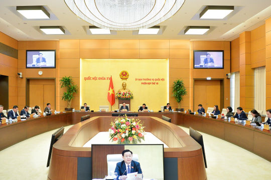 Nâng cao kiến thức, kỹ năng hoạt động của đại biểu Quốc hội Nâng cao kiến thức, kỹ năng hoạt động của đại biểu Quốc hội