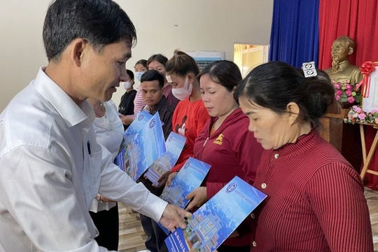 Bình Phước: Nỗ lực hỗ trợ người dân vùng khó khăn được tiếp cận bảo hiểm y tế