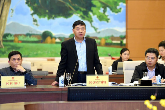 Ủy ban Pháp luật của Quốc hội thẩm tra Dự án Pháp lệnh Xử phạt vi phạm hành chính trong lĩnh vực kiểm toán nhà nước