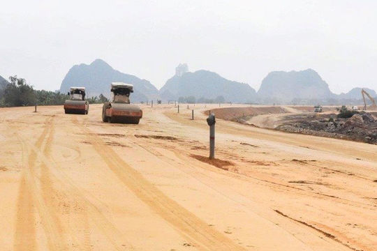 Đồng loạt khởi công 12 dự án thành phần cao tốc Bắc - Nam từ ngày 01/01/2023