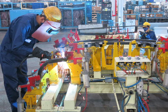 Tiếp tục cải thiện môi trường kinh doanh, nâng cao năng lực cạnh tranh