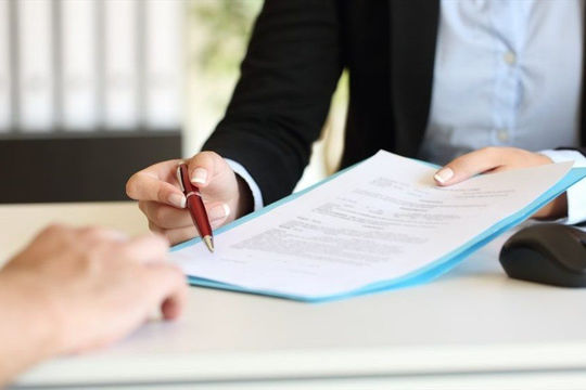 Các trường hợp ký hợp đồng lao động trong cơ quan hành chính và đơn vị sự nghiệp công lập