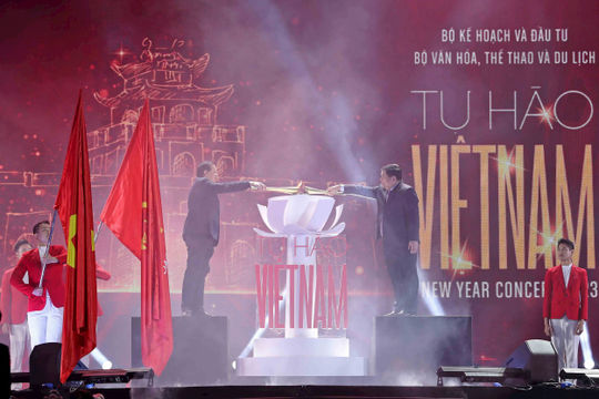 Hiện thực hóa khát vọng xây dựng đất nước phồn vinh, thịnh vượng Hiện thực hóa khát vọng xây dựng đất nước phồn vinh, thịnh vượng