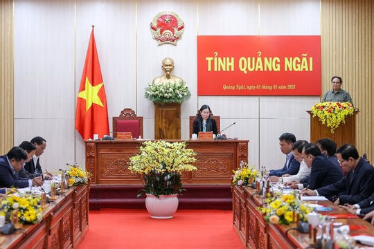 Quảng Ngãi cần tập trung thúc đẩy hai động lực phát triển là Khu kinh tế Dung Quất và Khu công nghiệp VSIP Quảng Ngãi cần tập trung thúc đẩy hai động lực phát triển là Khu kinh tế Dung Quất và Khu công nghiệp VSIP