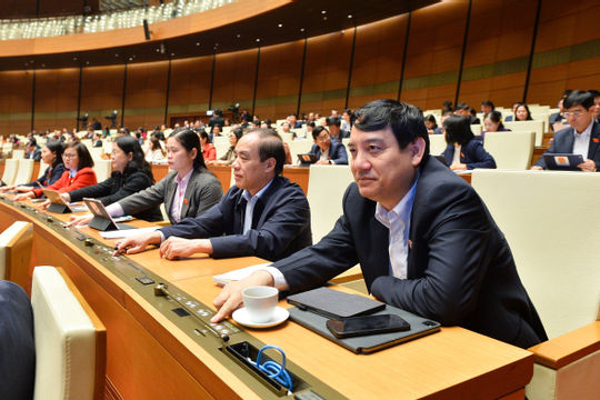 Quốc hội cho phép tiếp tục thực hiện một số biện pháp phòng, chống dịch Covid-19 đến 31/12/2023