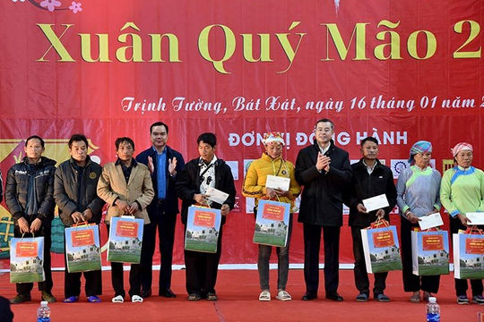 Tổng Kiểm toán nhà nước Ngô Văn Tuấn tham gia Đoàn công tác của Quốc hội thăm và chúc Tết tại tỉnh Lào Cai Tổng Kiểm toán nhà nước Ngô Văn Tuấn tham gia Đoàn công tác của Quốc hội thăm và chúc Tết tại tỉnh Lào Cai