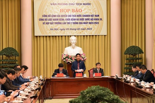 Công bố Luật Khám bệnh, chữa bệnh  Công bố Luật Khám bệnh, chữa bệnh