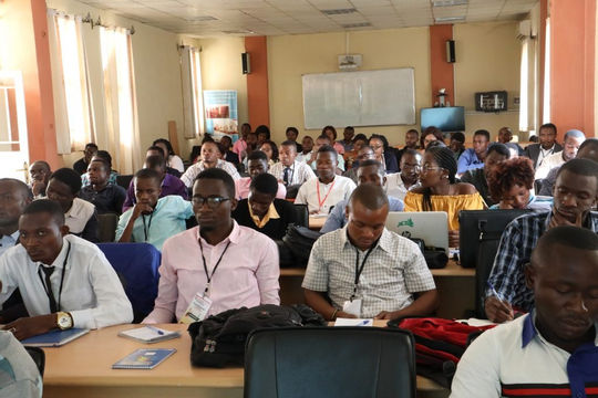 Congo: Lên án gian lận trong giáo dục