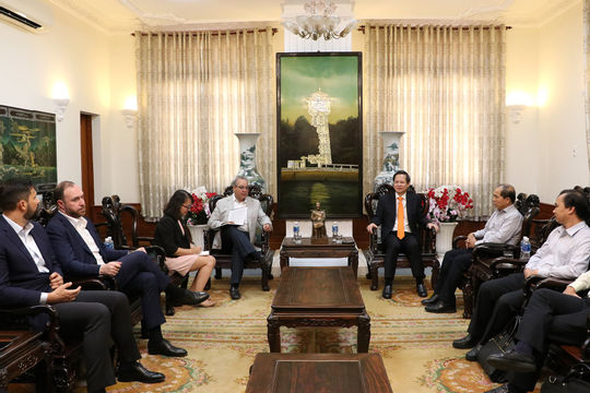 Bình Thuận: Tích cực tháo gỡ vướng mắc cho dự án kho cảng nhập khí 