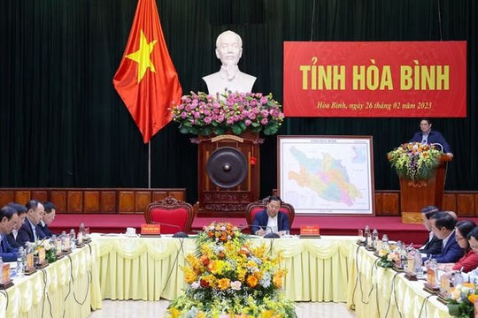 Hòa Bình cần chú trọng đầu tư phát triển kết cấu hạ tầng kinh tế-xã hội, nhất là hạ tầng giao thông