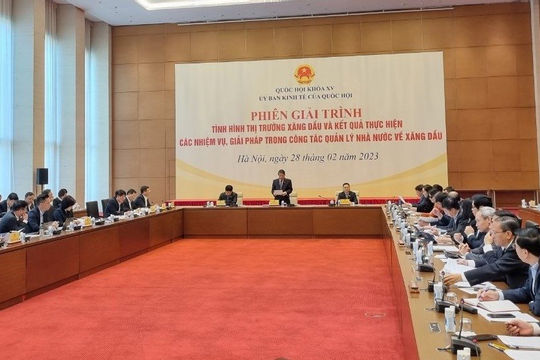 Liên Bộ Công Thương - Tài chính giải trình về công tác quản lý xăng dầu Liên Bộ Công Thương - Tài chính giải trình về công tác quản lý xăng dầu