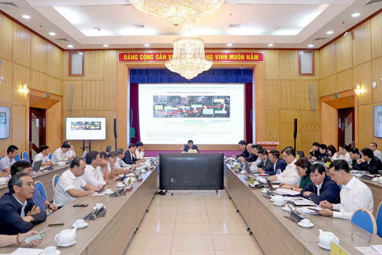 Tháo gỡ khó khăn, vướng mắc cho 02 dự án đường bộ cao tốc Tháo gỡ khó khăn, vướng mắc cho 02 dự án đường bộ cao tốc