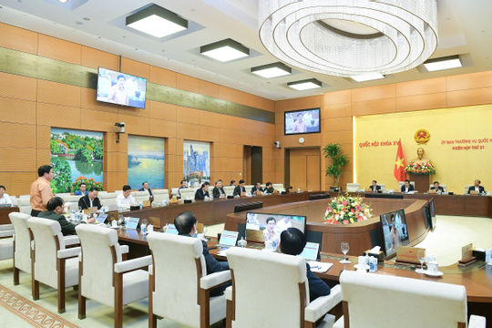 Cử tri lo lắng tình trạng mạo danh giáo viên, nhân viên bệnh viện để lừa đảo chiếm đoạt tài sản