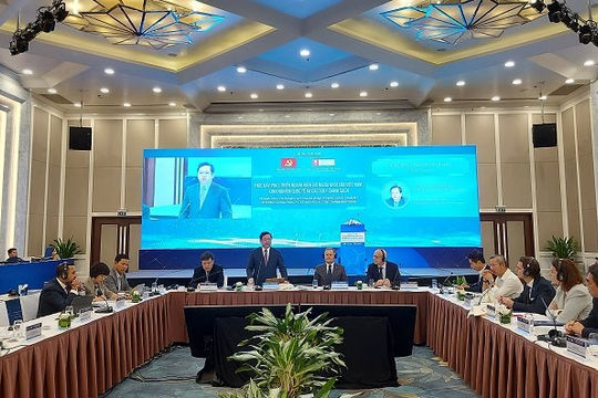 Hoàn thiện khung khổ pháp lý để thúc đẩy phát triển ngành điện gió ngoài khơi Hoàn thiện khung khổ pháp lý để thúc đẩy phát triển ngành điện gió ngoài khơi