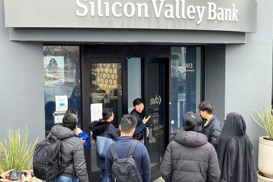 FDIC mở điều tra liên quan đến sự sụp đổ của SVB và Signature Bank FDIC mở điều tra liên quan đến sự sụp đổ của SVB và Signature Bank