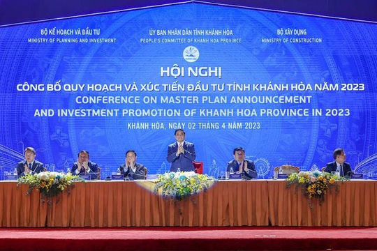 Những dự án được trao quyết định đầu tư là bước khởi đầu cho những dòng đầu tư lớn vào Khánh Hòa thời gian tới Những dự án được trao quyết định đầu tư là bước khởi đầu cho những dòng đầu tư lớn vào Khánh Hòa thời gian tới