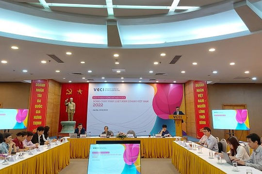 Vẫn còn băn khoăn về tính thực chất của hoạt động cải cách thủ tục hành chính Vẫn còn băn khoăn về tính thực chất của hoạt động cải cách thủ tục hành chính