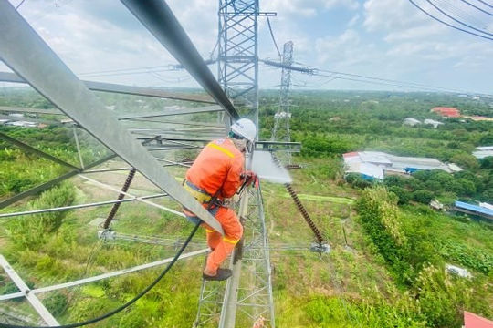 Sản lượng điện sản xuất toàn hệ thống quý I đạt 61,83 tỷ kWh Sản lượng điện sản xuất toàn hệ thống quý I đạt 61,83 tỷ kWh