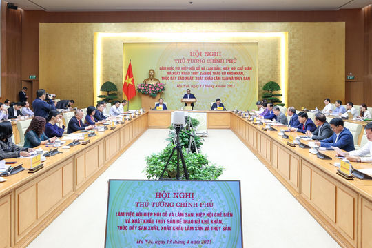 Xử lý kịp thời các kiến nghị của doanh nghiệp sản xuất, kinh doanh và xuất khẩu lâm sản, thủy sản Xử lý kịp thời các kiến nghị của doanh nghiệp sản xuất, kinh doanh và xuất khẩu lâm sản, thủy sản