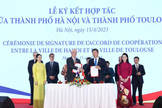 Ký kết Thỏa thuận hợp tác giữa các địa phương Việt Nam - Pháp