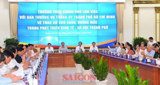 Thường trực Chính phủ bàn giải pháp tháo gỡ khó khăn cho Thành phố Hồ Chí Minh