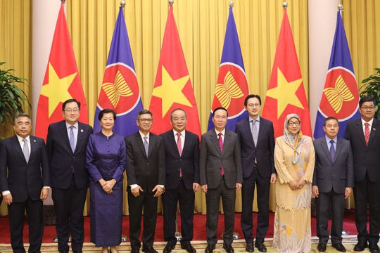 Chủ tịch nước Võ Văn Thưởng tiếp Đại sứ các nước ASEAN