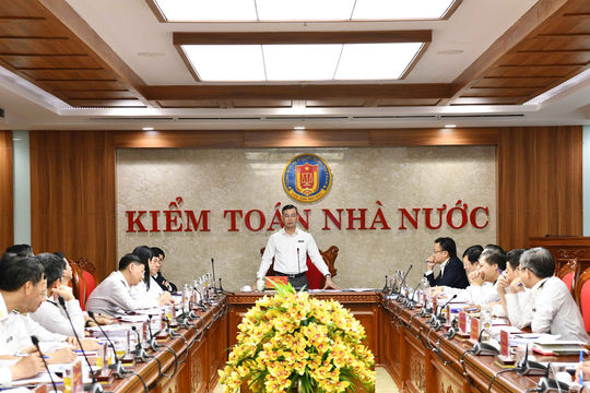 Bảo đảm chất lượng gắn với thực hiện phòng, chống tham nhũng, tiêu cực