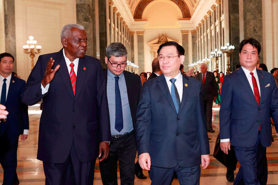 Chủ tịch Quốc hội Vương Đình Huệ hội đàm với Chủ tịch Quốc hội Cuba Chủ tịch Quốc hội Vương Đình Huệ hội đàm với Chủ tịch Quốc hội Cuba