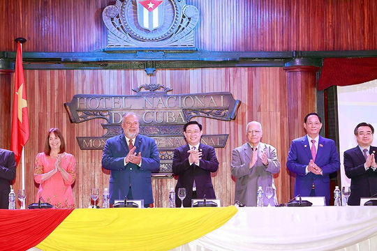 Thúc đẩy mạnh mẽ quan hệ hợp tác kinh tế, thương mại, đầu tư Việt Nam - Cuba
