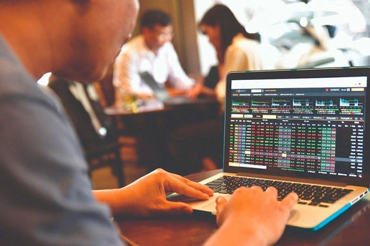 “Gỡ vướng” trong nâng hạng thị trường chứng khoán