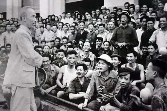 Chủ tịch Hồ Chí Minh với Ngày Quốc tế Lao động 1/5 Chủ tịch Hồ Chí Minh với Ngày Quốc tế Lao động 1/5