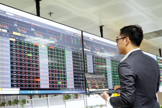 Dòng tiền sẽ trở lại thị trường chứng khoán