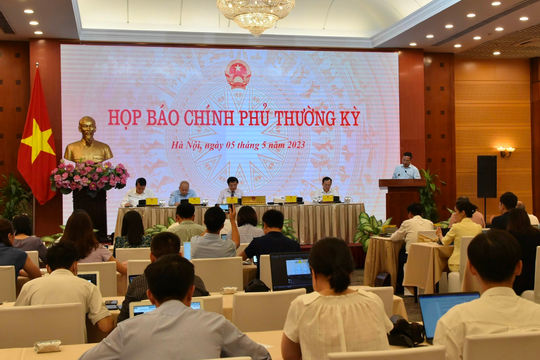 Cương quyết tháo gỡ mọi rào cản, khơi thông mọi nguồn lực cho phát triển